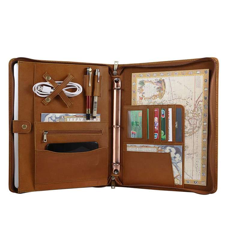 クラシック マルチポケット ブリーフケース