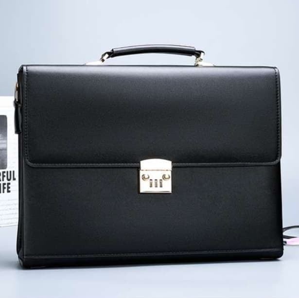 伝統職人仕上げ本革ブリーフケース