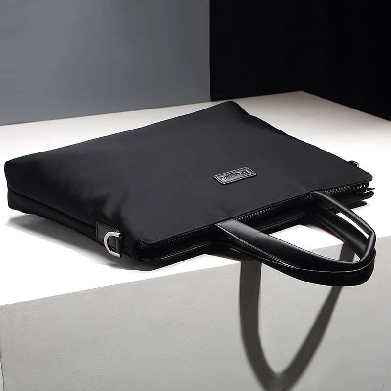 軽量ビジネスブリーフケース