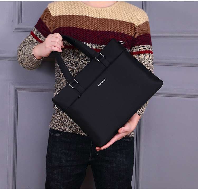 ビジネスバッグ スタイリッシュ機能性ブリーフケース