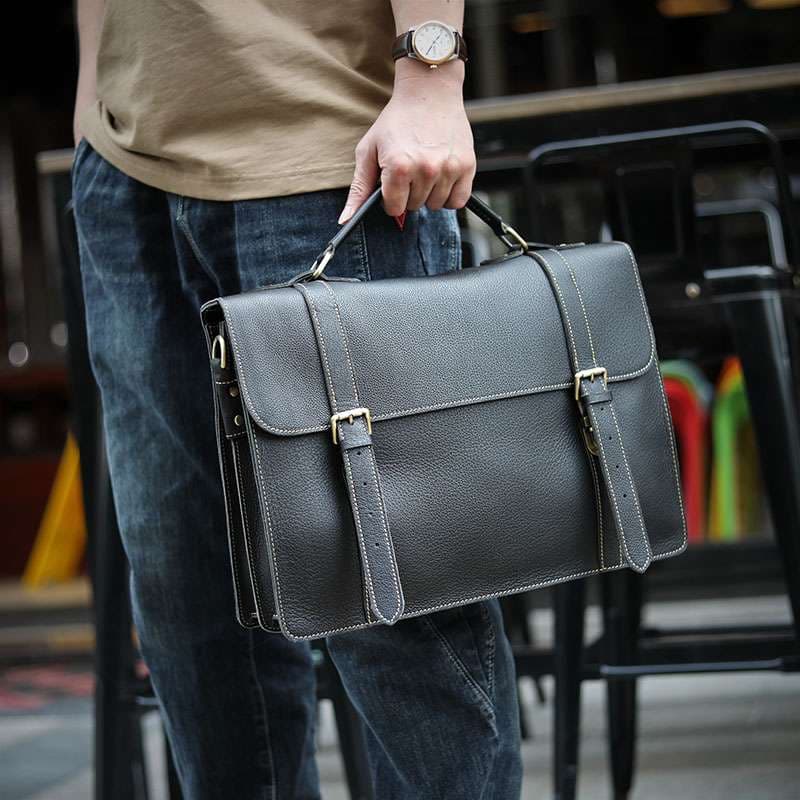 クラシック紳士のビジネスバッグ