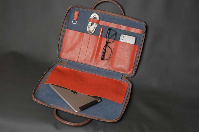 職人技が光る上質ブリーフケース