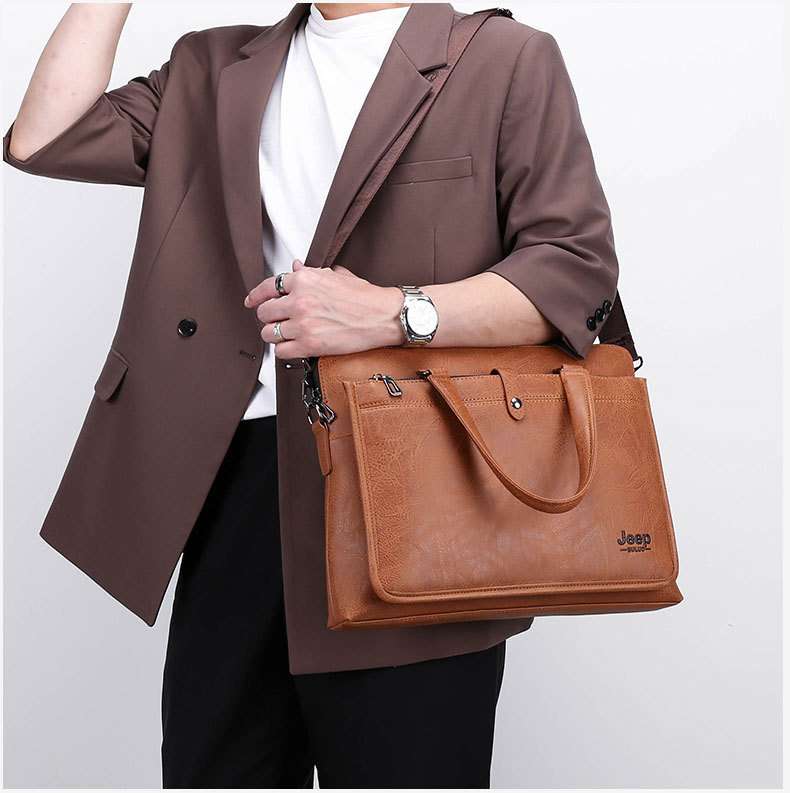 レザー製クラシックビジネスバッグ