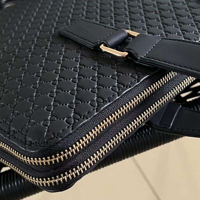 ブリーフケース 高級キルティング調ビジネスバッグ