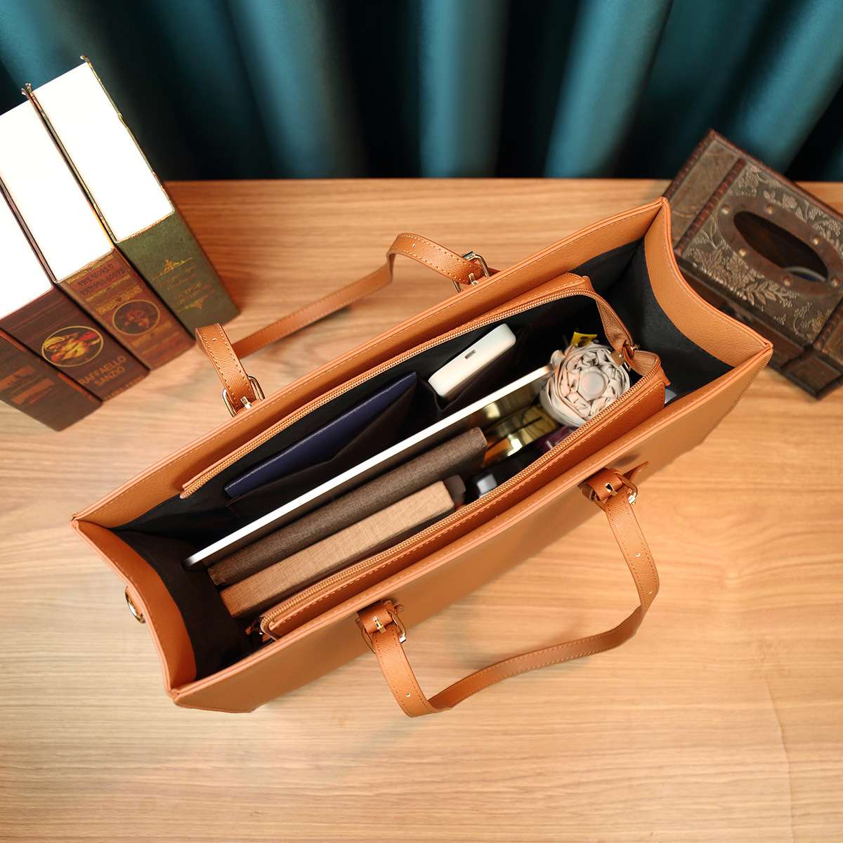 高級革素材の上品ブリーフケース