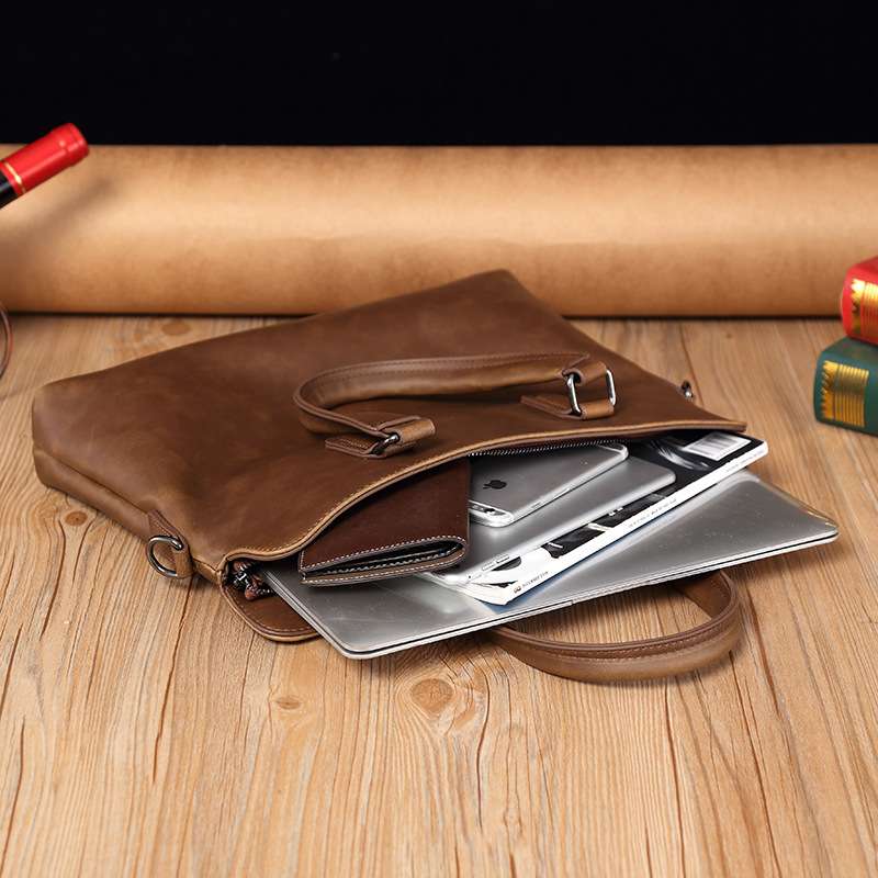 職人技が光る上質レザーブリーフケース