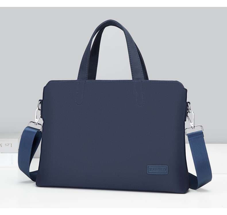 機能性重視のビジネスバッグ
