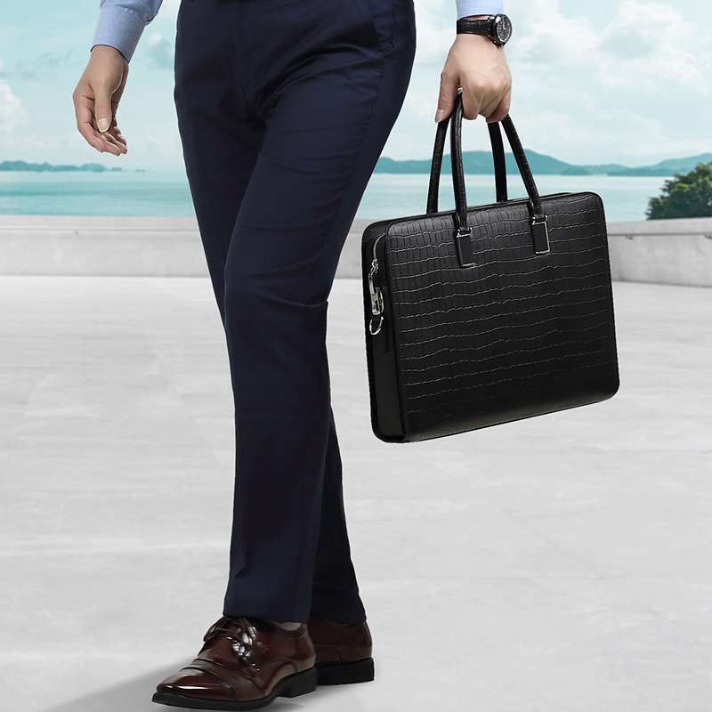 ブリーフケース クロコダイル型押しビジネスバッグ