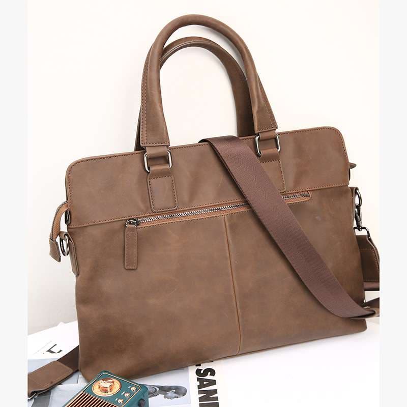 ビジネスシーンを彩る上質レザーブリーフケース