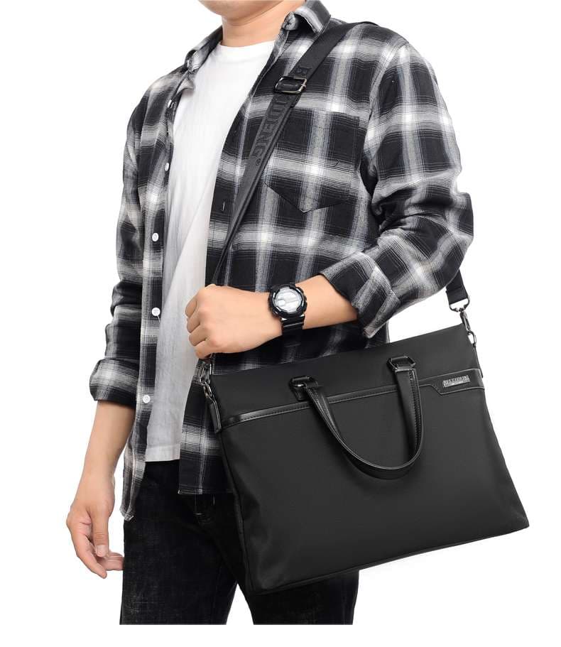 ブリーフケース 都会派ビジネスマン向け軽量ブリーフ