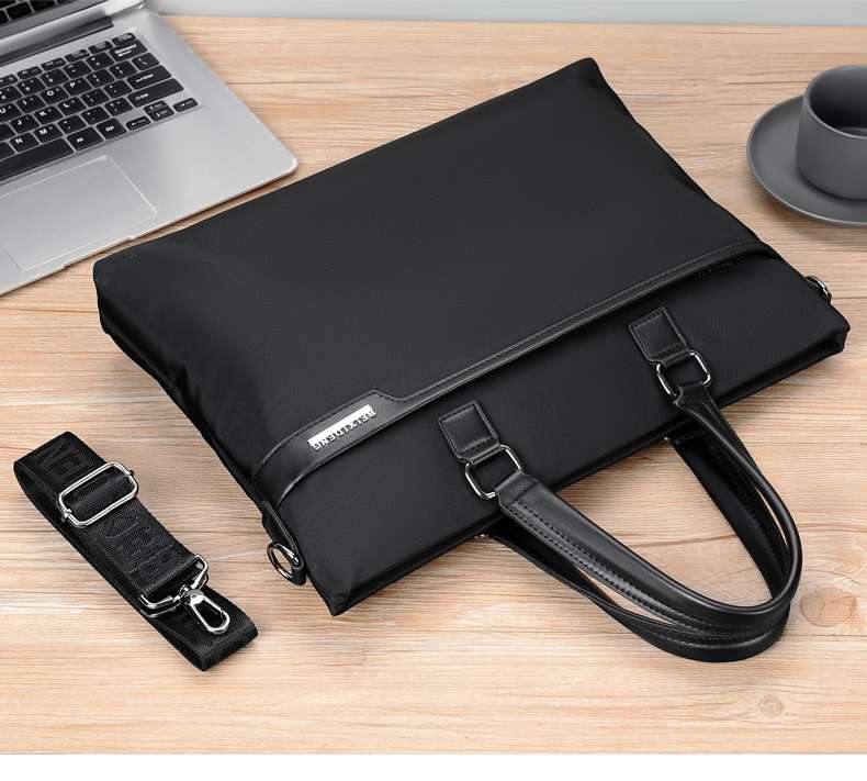 ブリーフケース 都会派ビジネスマン向け軽量ブリーフ