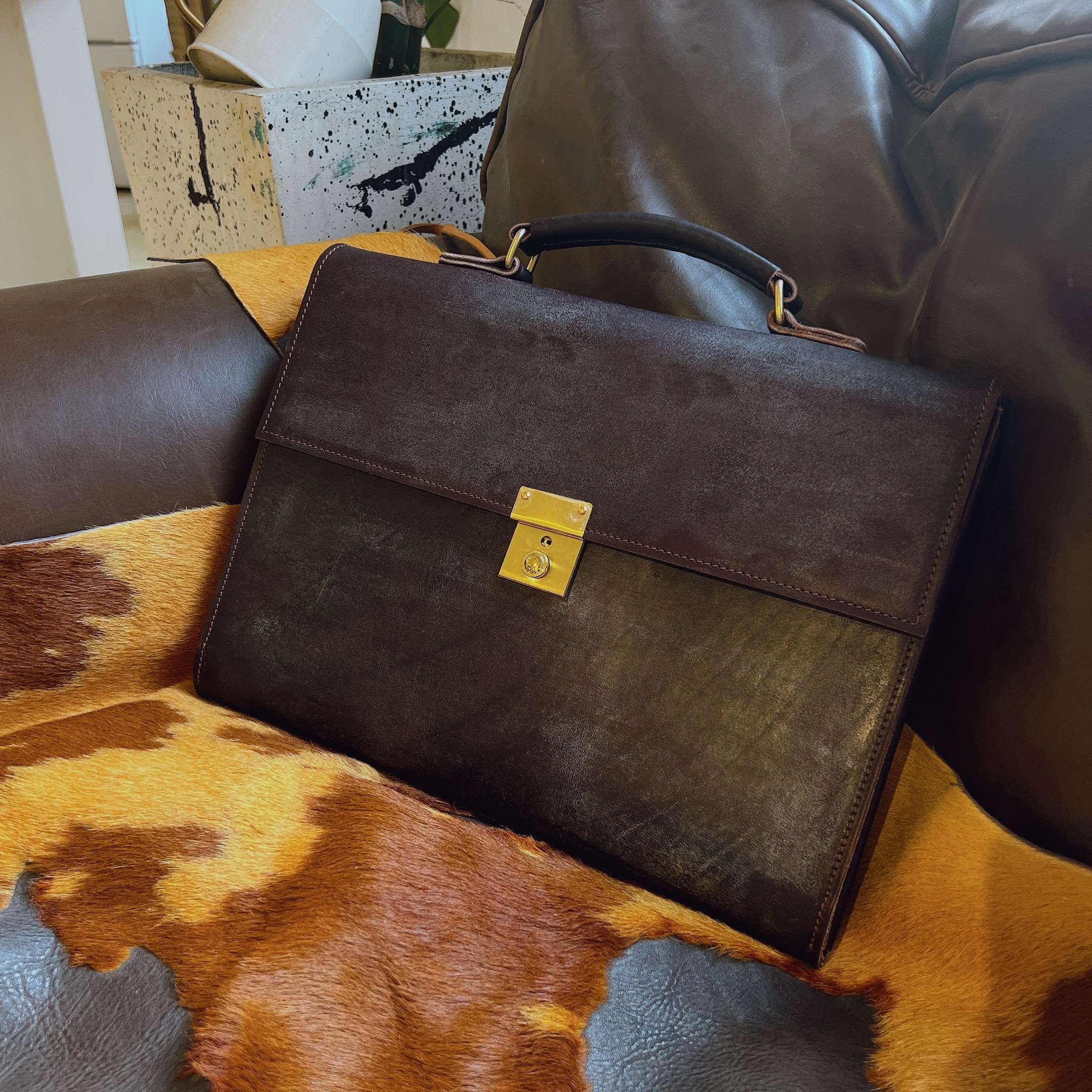 クラシック本革ビジネスブリーフケース