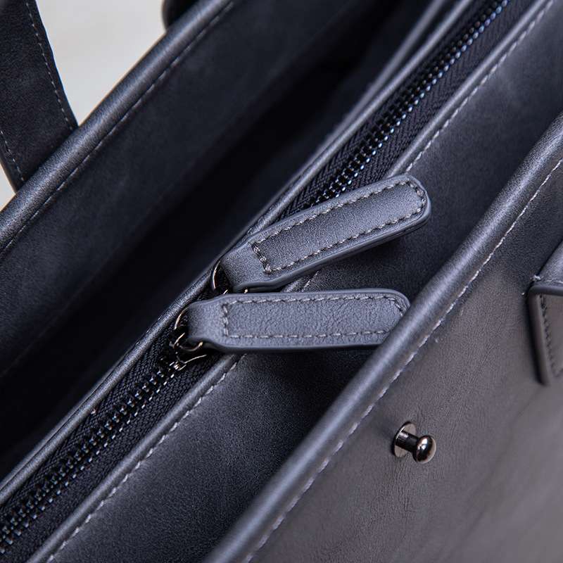 クラシック本革ビジネスブリーフケース