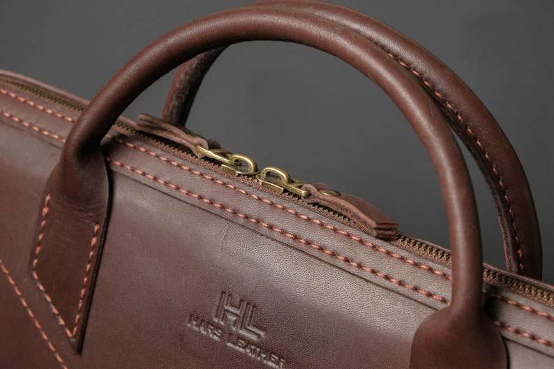 職人技が光る上質ブリーフケース