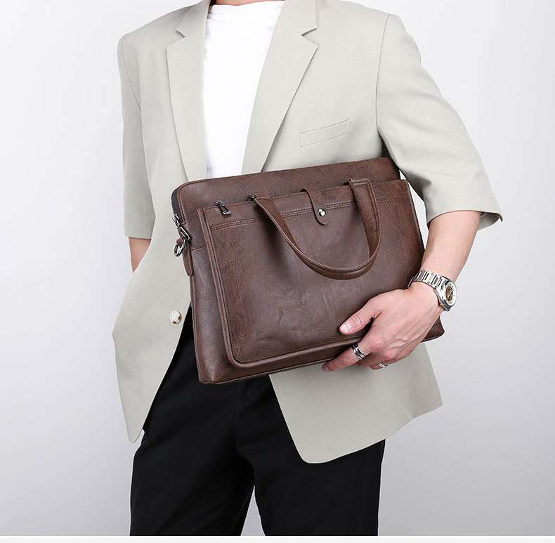 レザー製クラシックビジネスバッグ
