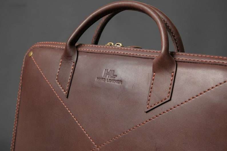 職人技が光る上質ブリーフケース