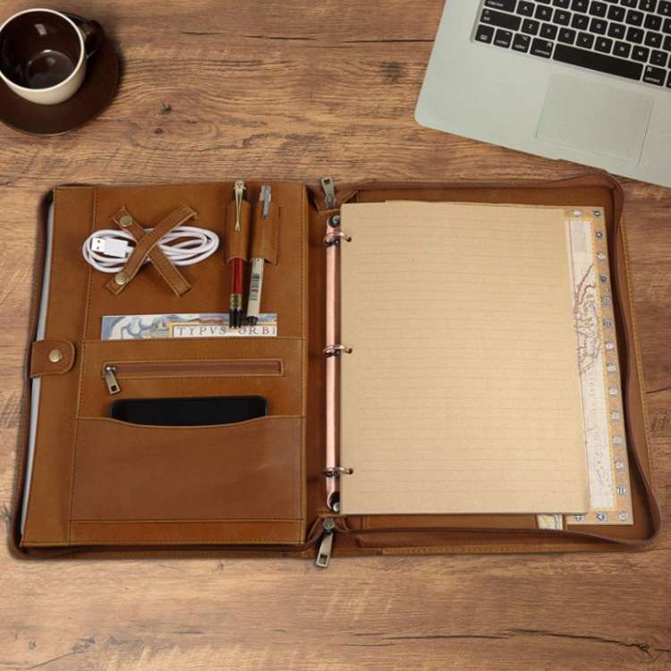 クラシック マルチポケット ブリーフケース