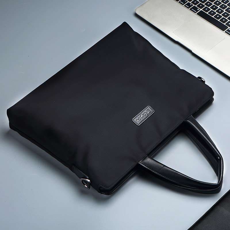 軽量ビジネスブリーフケース